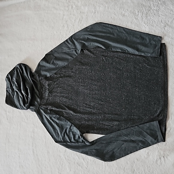 *NWT* Threads 4 Thought Color-block Raglan Hooded Tee - Picture 6 of 7